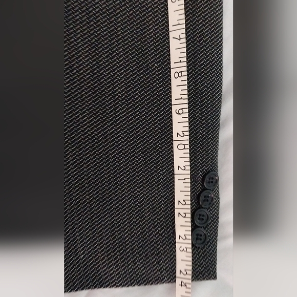 Brand new Balenciaga wool  blazer - Picture 16 of 16